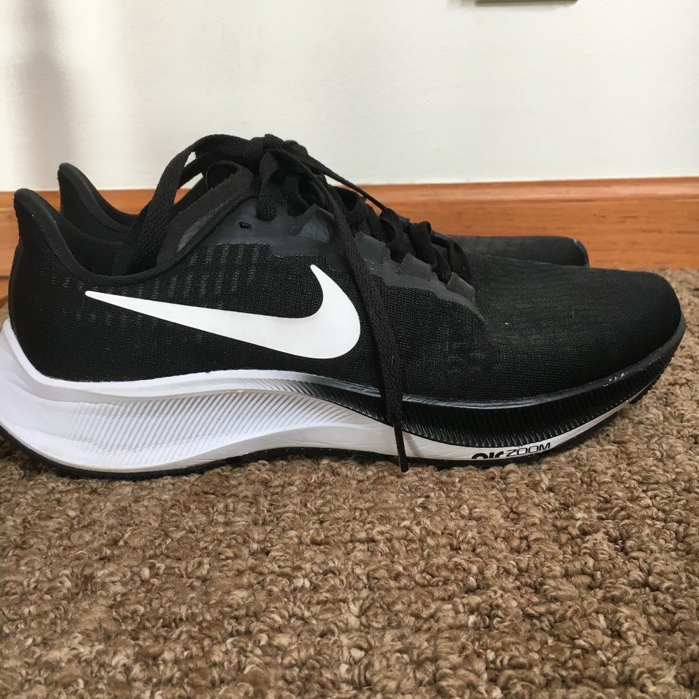 Nike Air Zoom Pegasus 37 Women's Size 9